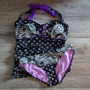 Athleta Namaste Sara Underwire Black, Purple Paisley‎ Tankini Swimsuit